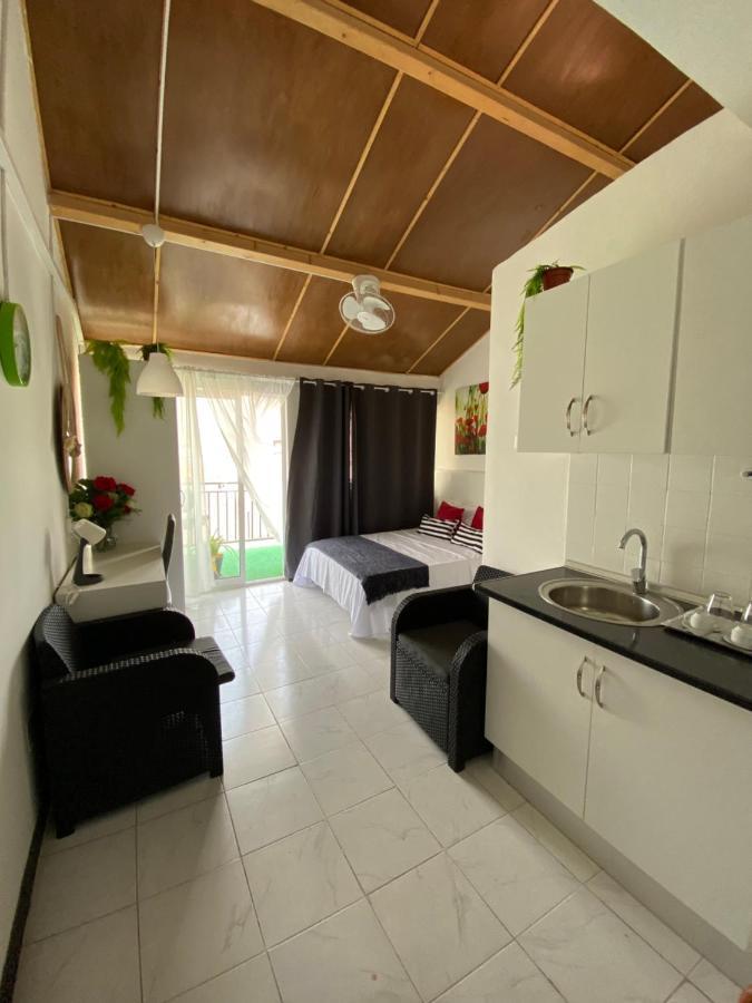 Christian Place برايا المظهر الخارجي الصورة